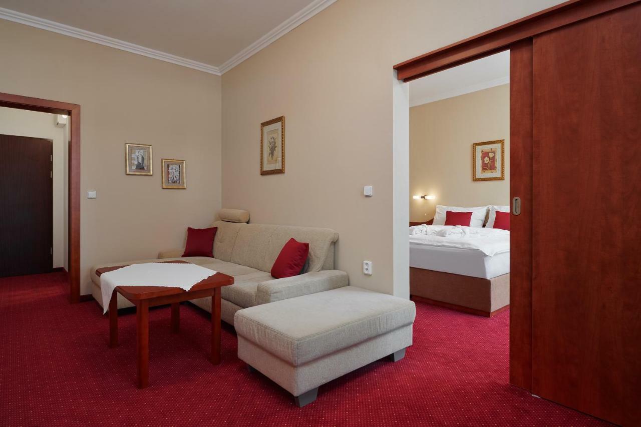 Wellness Hotel Luzan Rumburk Dış mekan fotoğraf